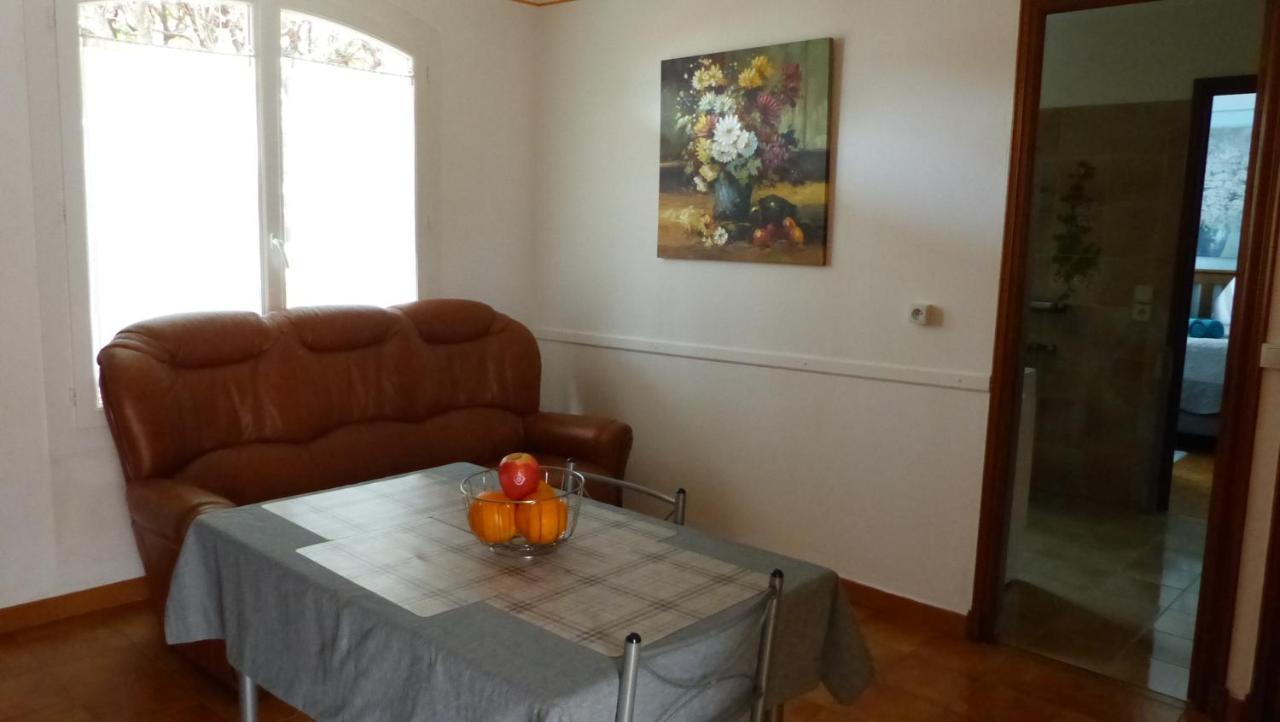 Appartement Stade Aime Giral Perpignan Bagian luar foto